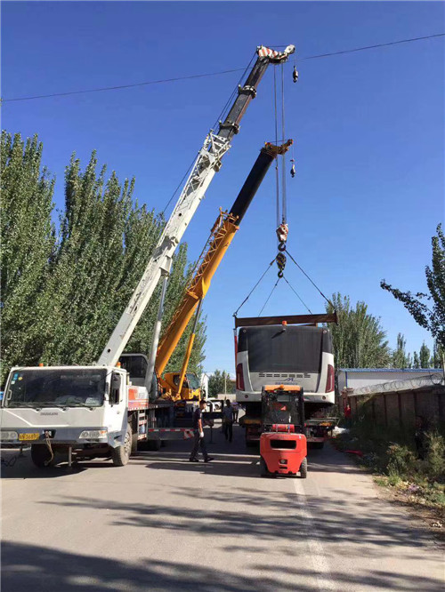 温宿县港口集装箱搬运案例